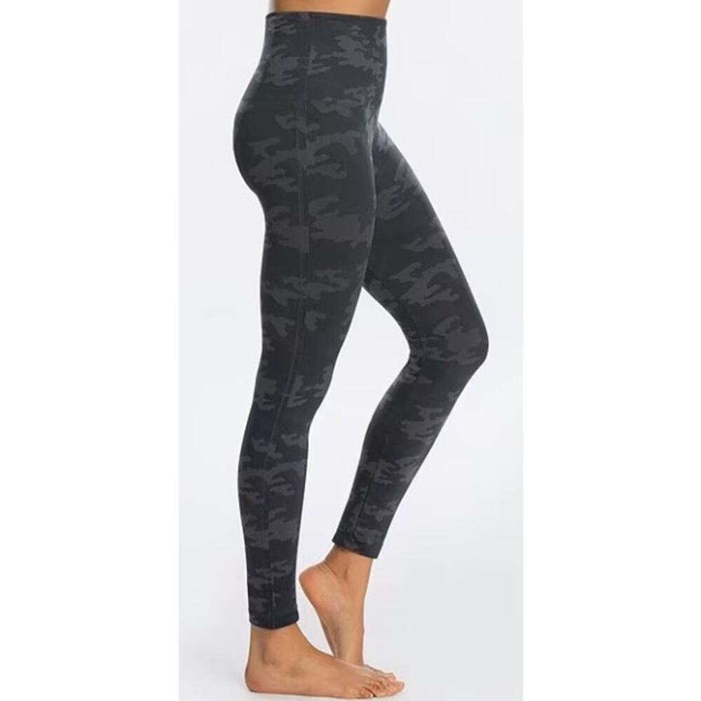Spanx Look At Me Now Seamless Camo Legging Gray Black Womens Small ASIS